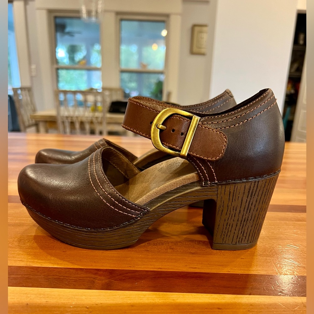 Dansko Darlene Mary Jane Platform Clogs - Size 36 - Brown Leather